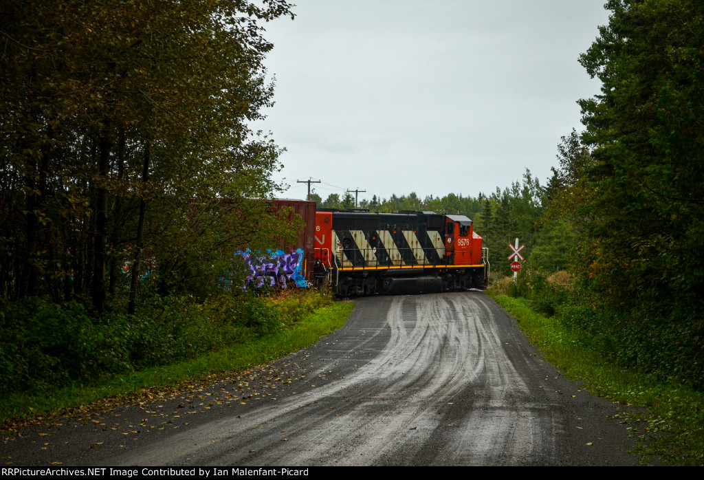 CN 9576 leads 561 at Rang Des Ecossais Est